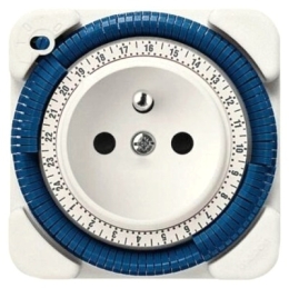 EST THEB HODINY SPÍN ZÁSUV TIMER 26 CR ANALOG DEN 1000W 0260832